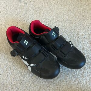 Peloton bike shoes, barely used like new!